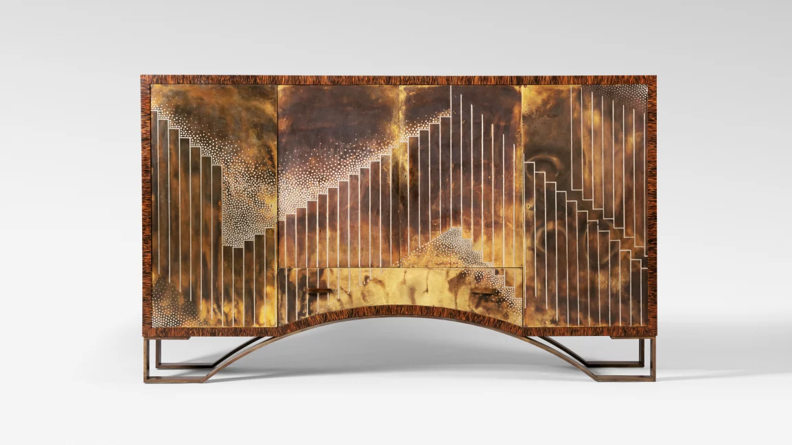 Aged mica finish for furniture